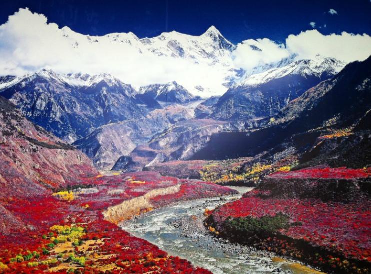 高原明珠西藏，千年传奇之旅